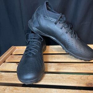 Adidas Predator Accuracy 3 Black Soccer Cleats. Men's Size 7.5 Women's 8.5